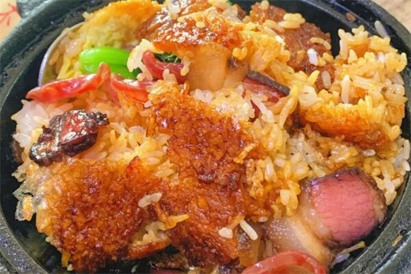 岭南美味煲仔饭加盟
