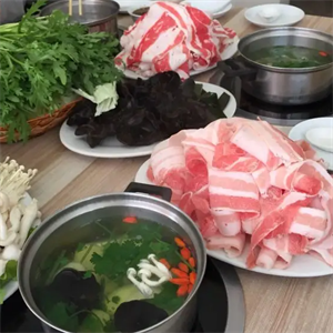 辣絲絲小火鍋