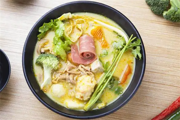 辣美滋麻辣烫加盟