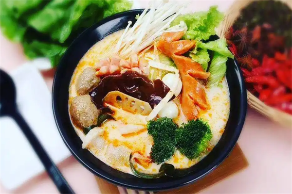 筷火林麻辣烫加盟