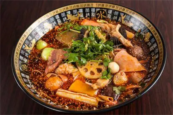 筷火林麻辣烫加盟