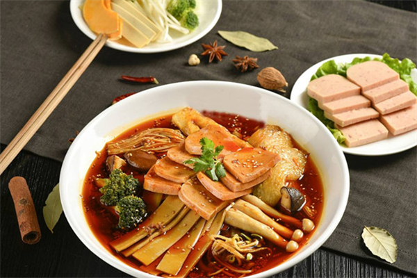 老叔老婶老式麻辣烫手工炸串加盟