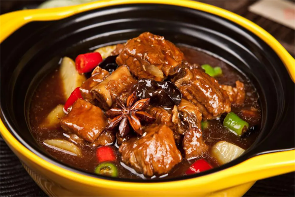 老头仔黄焖鸡米饭加盟