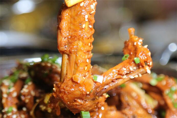 烈焰派对炭火干锅肉蟹煲加盟