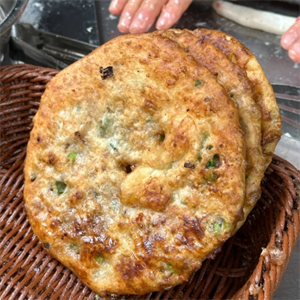 九粥香馅饼