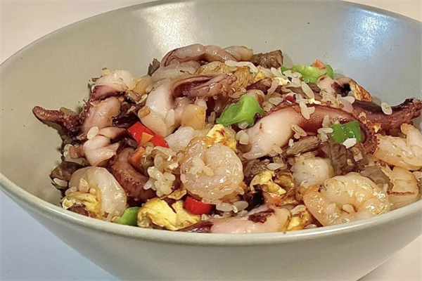 捞鲜森摇滚炒饭加盟