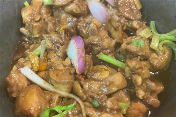 新龍记鸡公煲加盟