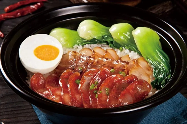 湘当牛特色煲仔饭加盟