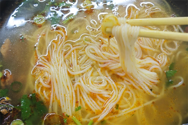 阿雯家米线加盟