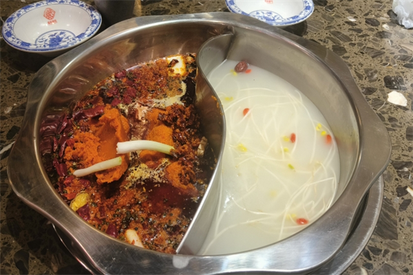 风光老灶火锅加盟