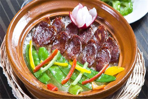 粤皇煲煲仔饭加盟