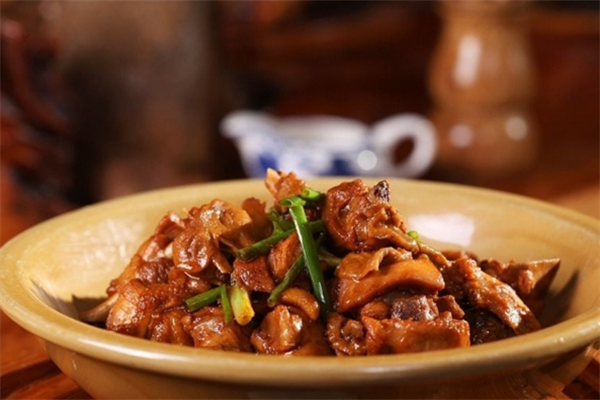 小红鸡炒鸡餐厅加盟