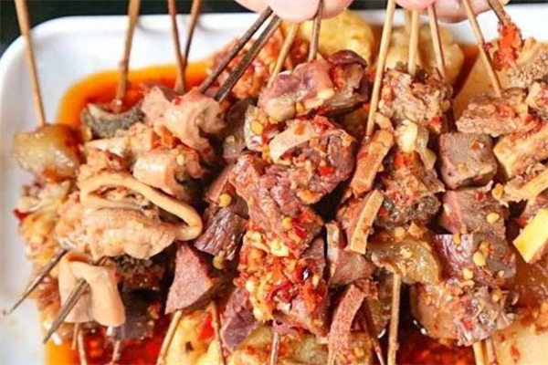 钟大嘴牛杂串串加盟