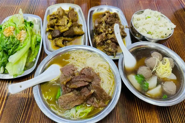 福建牛肉汤咸饭加盟