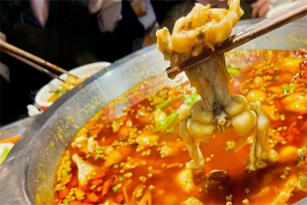 味记小渔匠肥肠鱼稻田蛙加盟