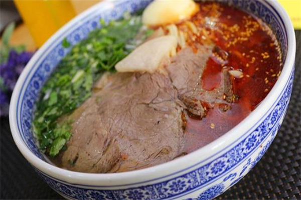 薛老太牛肉面加盟