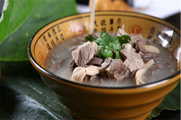 周记三义春羊肉汤加盟