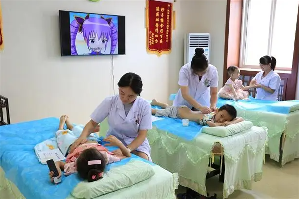 萃合元小儿推拿加盟