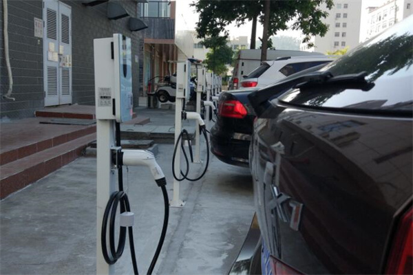 馳瀚科技充電站加盟