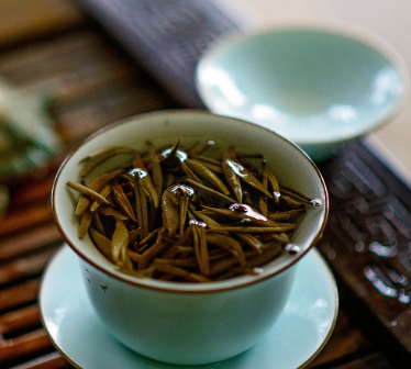 等茶來(lái)