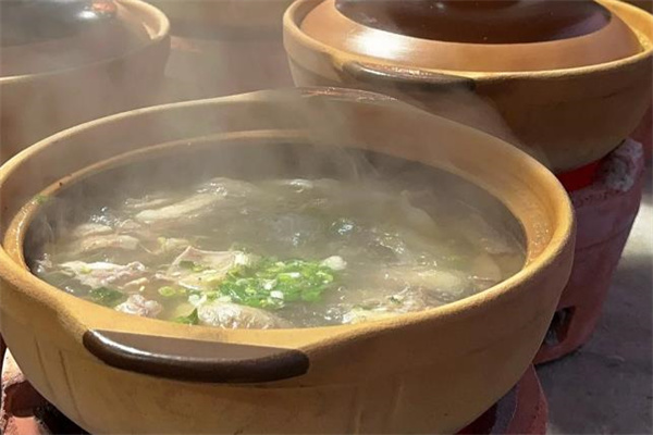 蜀井串串香火锅加盟