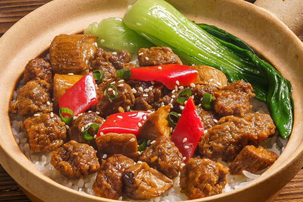 千寻煲煲煲仔饭加盟