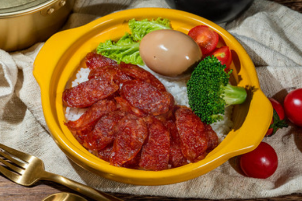 小小焖锅煲仔饭加盟