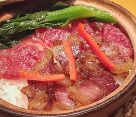 欣心煲仔飯