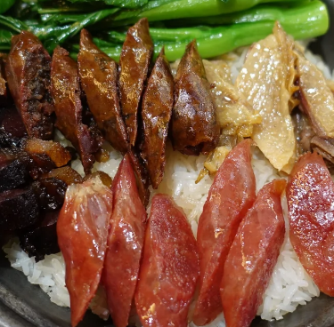 阿康煲仔飯