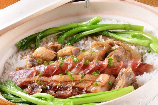 阿康煲仔饭加盟