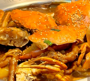 品岸肉蟹煲主题餐厅