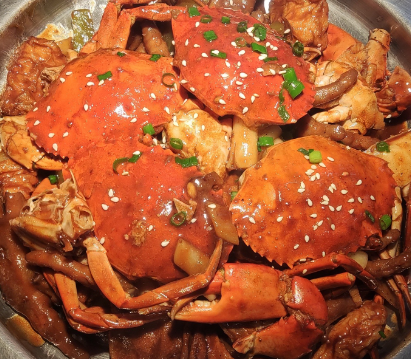 滿嘴肉蟹煲