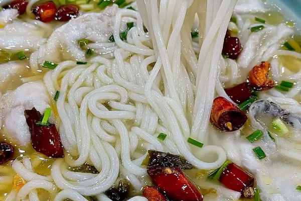 珍益煲骨头饭酸菜鱼米线加盟