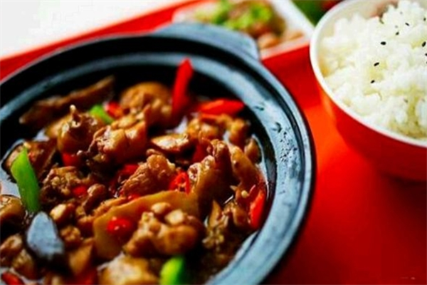 御皇黄焖鸡米饭加盟