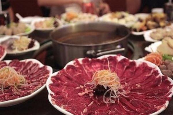 仝囍牛肉火锅加盟