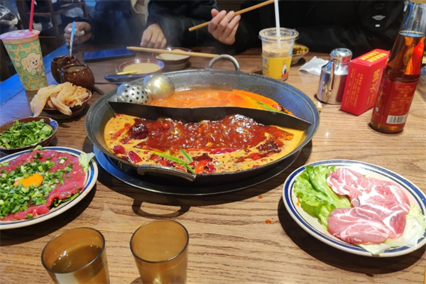 鱼宴府火锅加盟