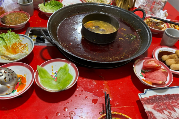 蜀水石锅鱼火锅加盟