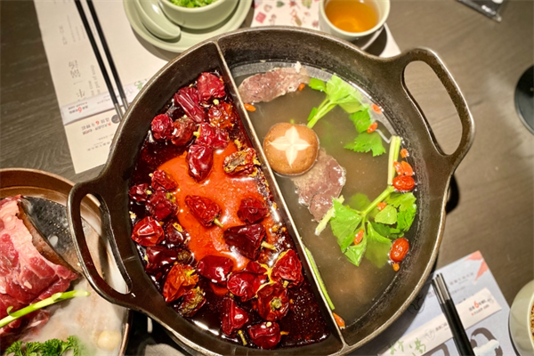 巴泰隆烤肉海鲜火锅自助加盟
