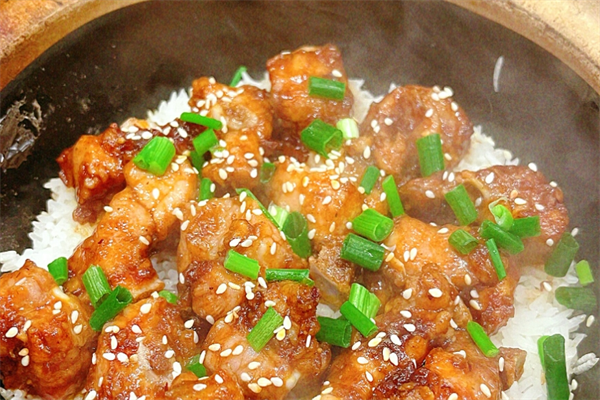 煲香四溢煲仔饭加盟