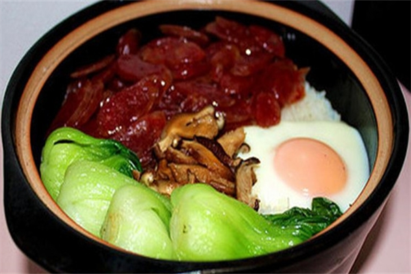 食韵香煲仔饭加盟