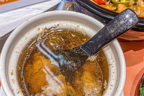 好火候靓汤煲仔饭加盟