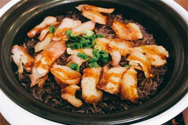 紫萱煲仔饭加盟