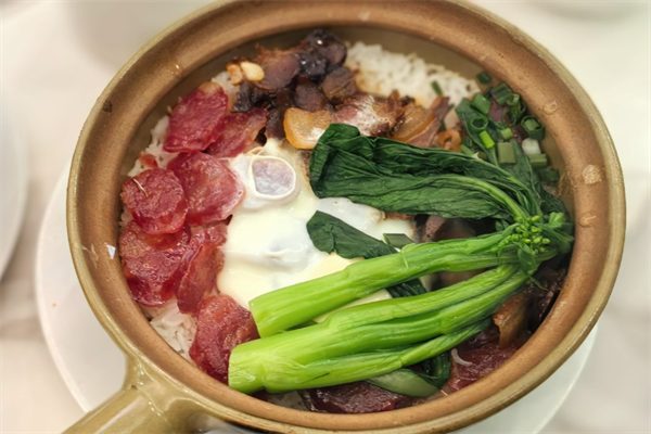 承粤庆私厨煲仔饭