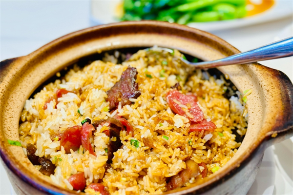 香子煲仔飯加盟