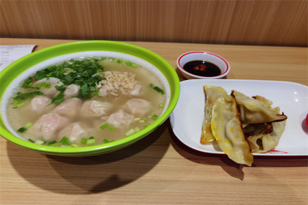 谢大冬方家馄饨锅贴加盟