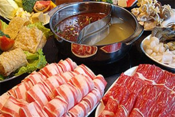 九霄伊品火锅加盟
