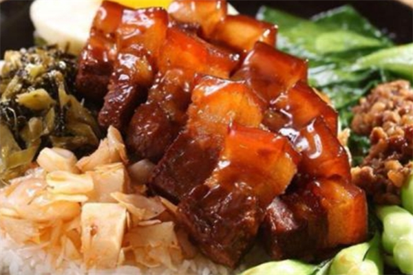 玉嘉煲仔饭加盟
