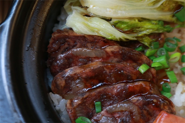 成记煲仔饭加盟
