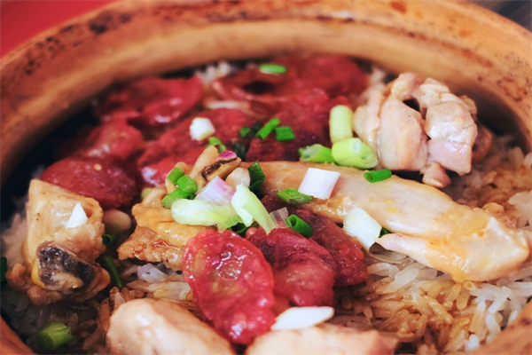盛乾煲仔饭加盟