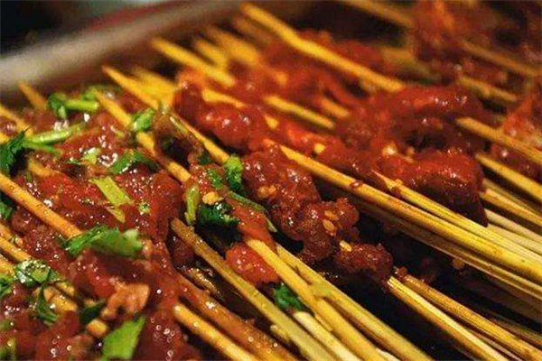 阿旺串串香加盟